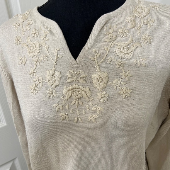 Architect Cream Vintage Pullover Sweater With Beading and Embroidery Size Large - Picture 4 of 6